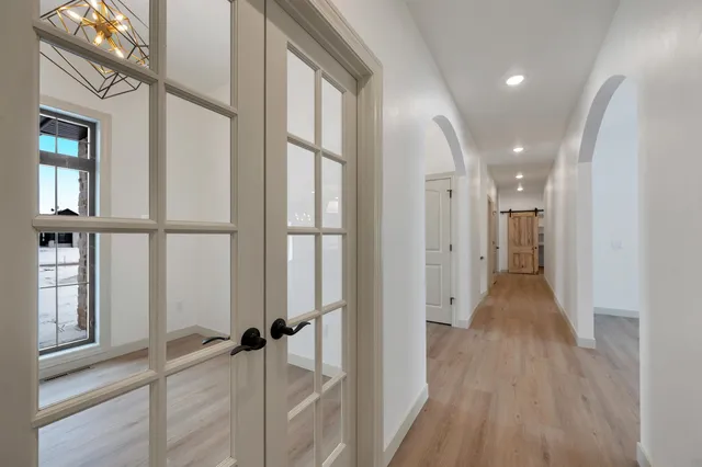 $799,900 | 110 Beckerae Court, Wrightstown, WI 54180