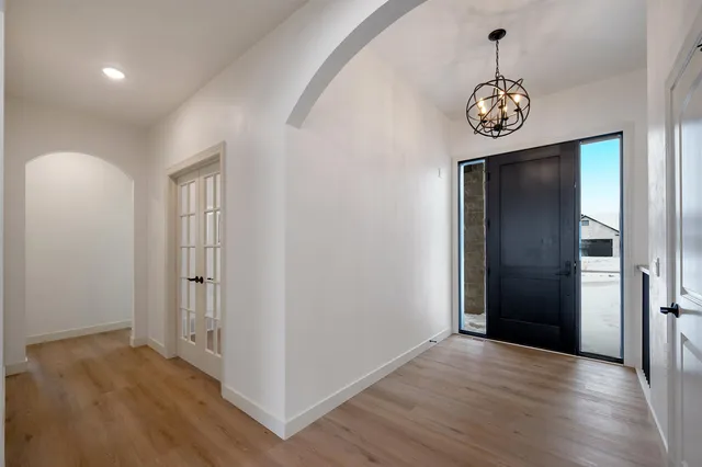 $799,900 | 110 Beckerae Court, Wrightstown, WI 54180