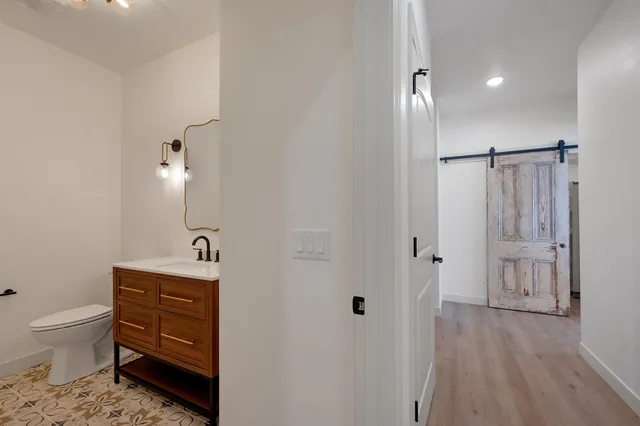 $799,900 | 110 Beckerae Court, Wrightstown, WI 54180