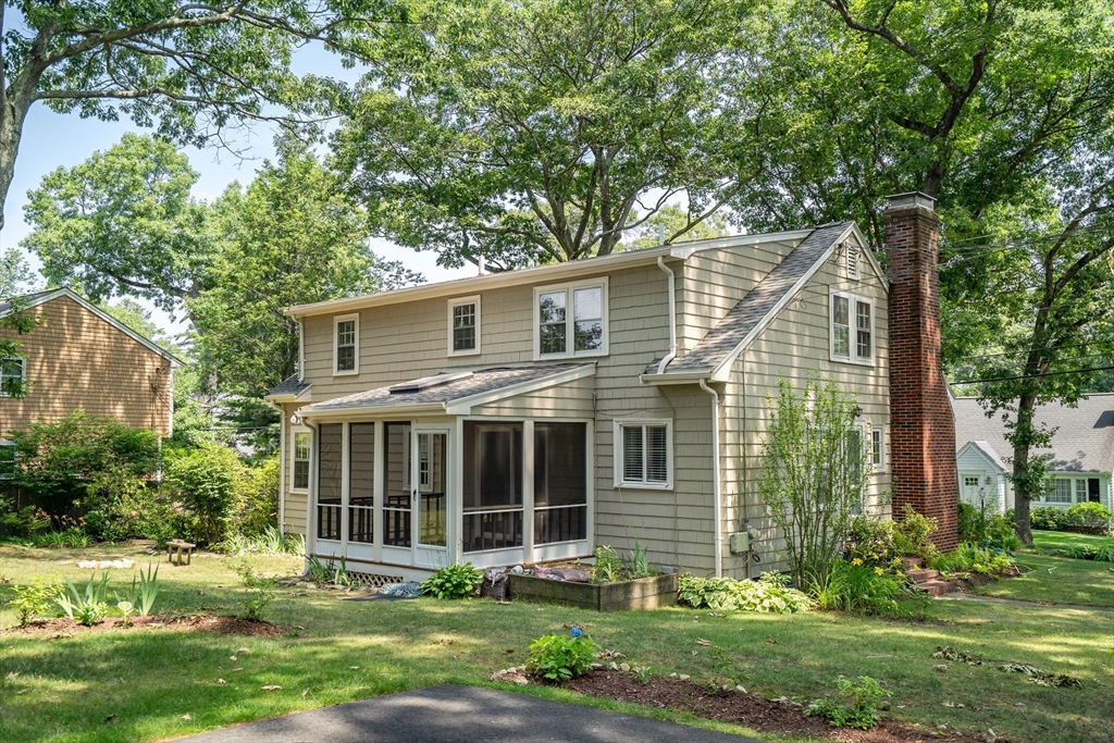 148 Cedar Street Lexington, MA 02421 - Photo 5 of 38