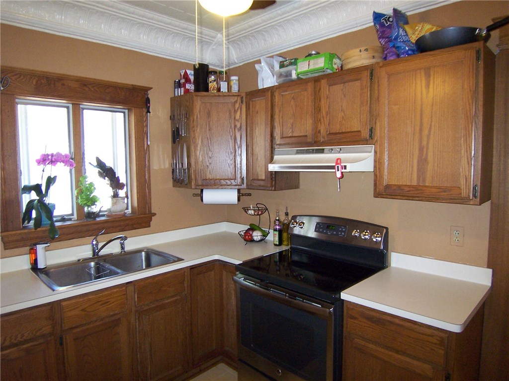 75 Stewart Street Rochester, NY 14620 - Photo 16 of 31