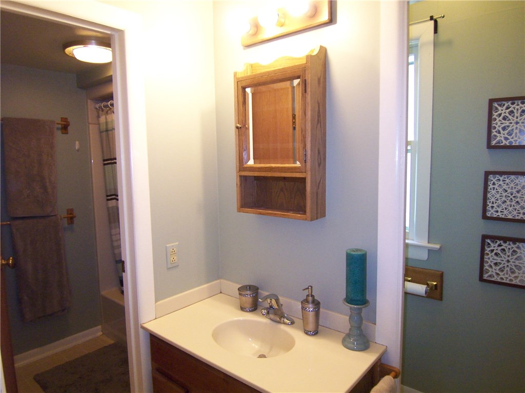 75 Stewart Street Rochester, NY 14620 - Photo 17 of 31