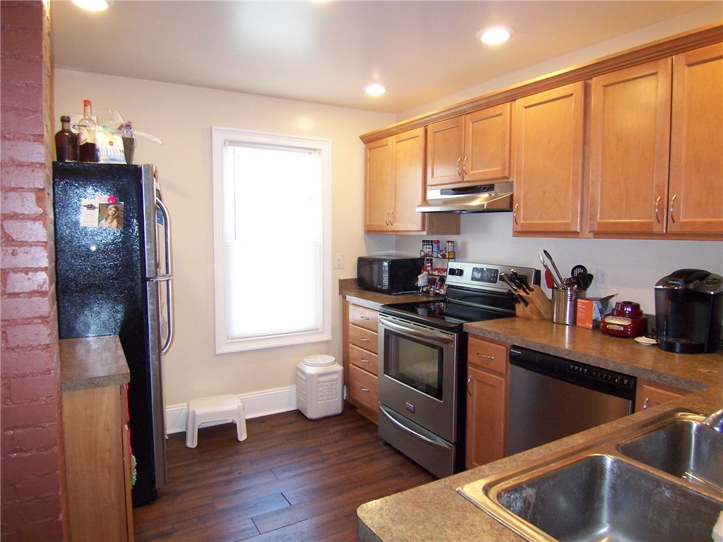 75 Stewart Street Rochester, NY 14620 - Photo 20 of 31