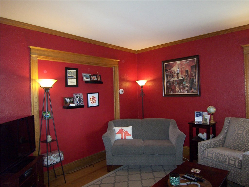 75 Stewart Street Rochester, NY 14620 - Photo 6 of 31