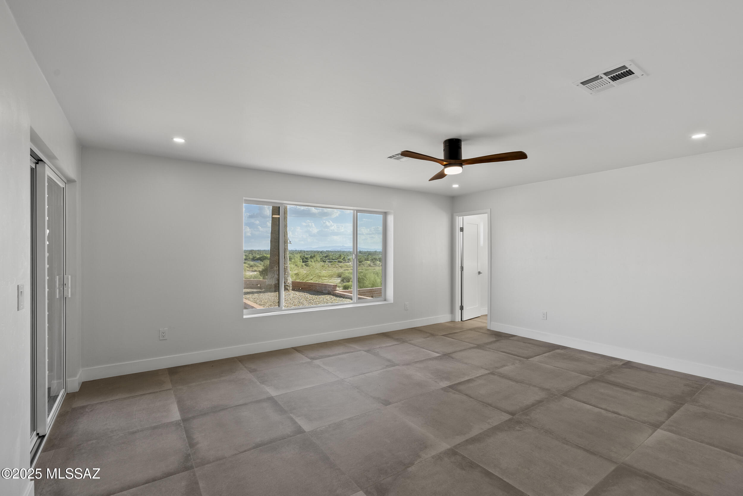 5240 East River House Road Tucson, AZ 85718 - Photo 28 of 49 2nd bedroom
