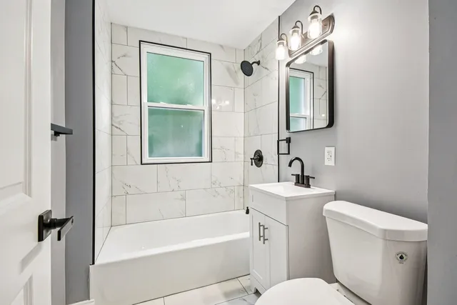 $250,000 | 8536 South Maryland Avenue, Chicago, IL 60619