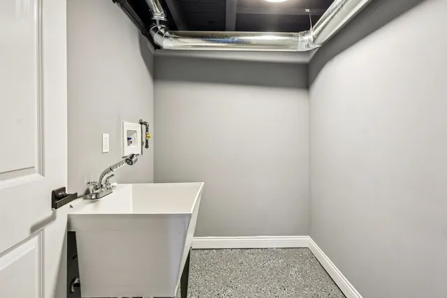 $250,000 | 8536 South Maryland Avenue, Chicago, IL 60619