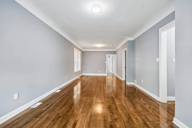 $250,000 | 8536 South Maryland Avenue, Chicago, IL 60619