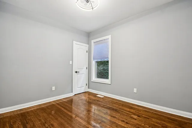 $250,000 | 8536 South Maryland Avenue, Chicago, IL 60619