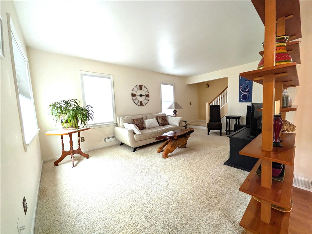 80 Southview Terrace Rochester, NY 14620 - Photo 9 of 33 Gallery Image 9