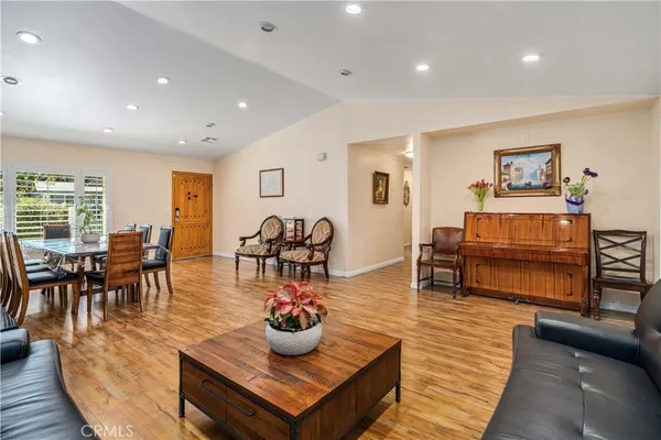$1,500,000 | 7305 Verdugo Crestline Drive, Tujunga, CA 91042