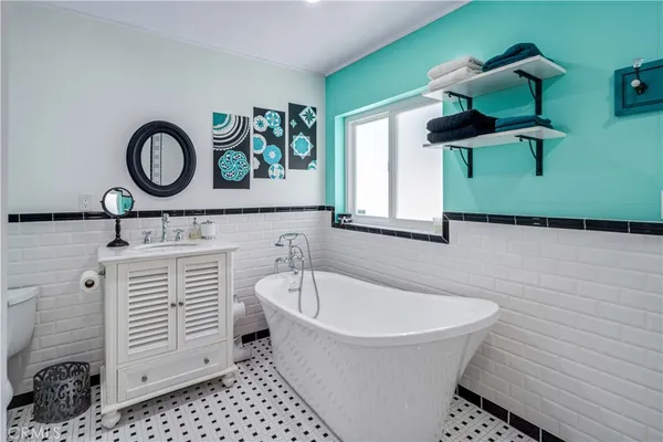 $1,500,000 | 7305 Verdugo Crestline Drive, Tujunga, CA 91042