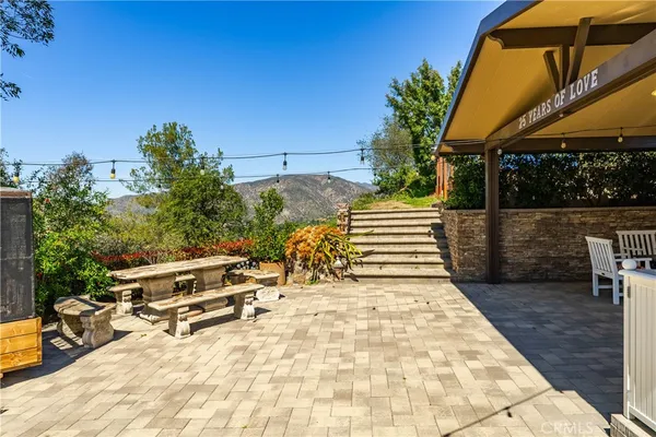 $1,500,000 | 7305 Verdugo Crestline Drive, Tujunga, CA 91042