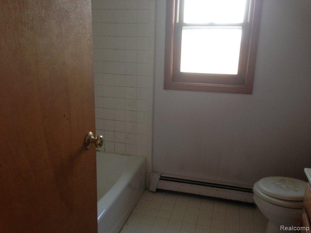 6790 Big Hand Road St. Clair, MI 48079 - Photo 11 of 14 IMG_0072.jpg