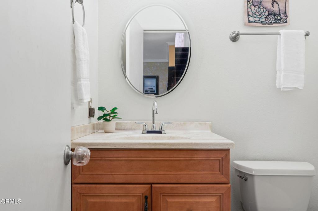 2113 Euclid Avenue Camarillo, CA 93010 - Photo 13 of 30 Downstairs hall bath