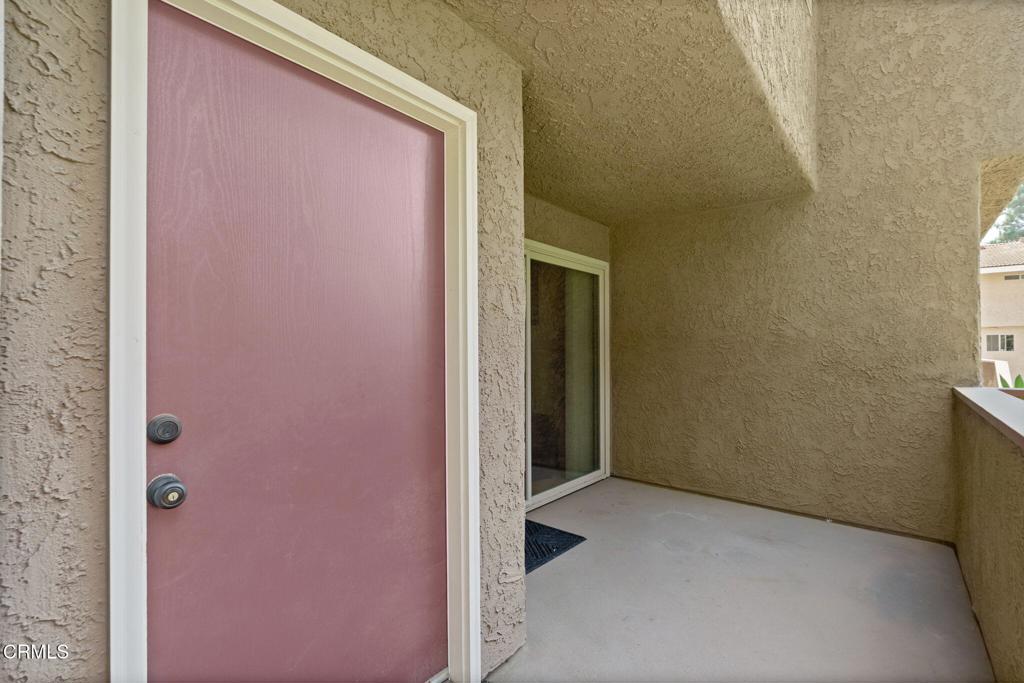 2113 Euclid Avenue Camarillo, CA 93010 - Photo 17 of 30 Front door