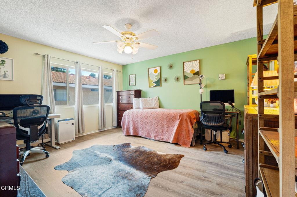 2113 Euclid Avenue Camarillo, CA 93010 - Photo 4 of 30 Secondary Bedroom