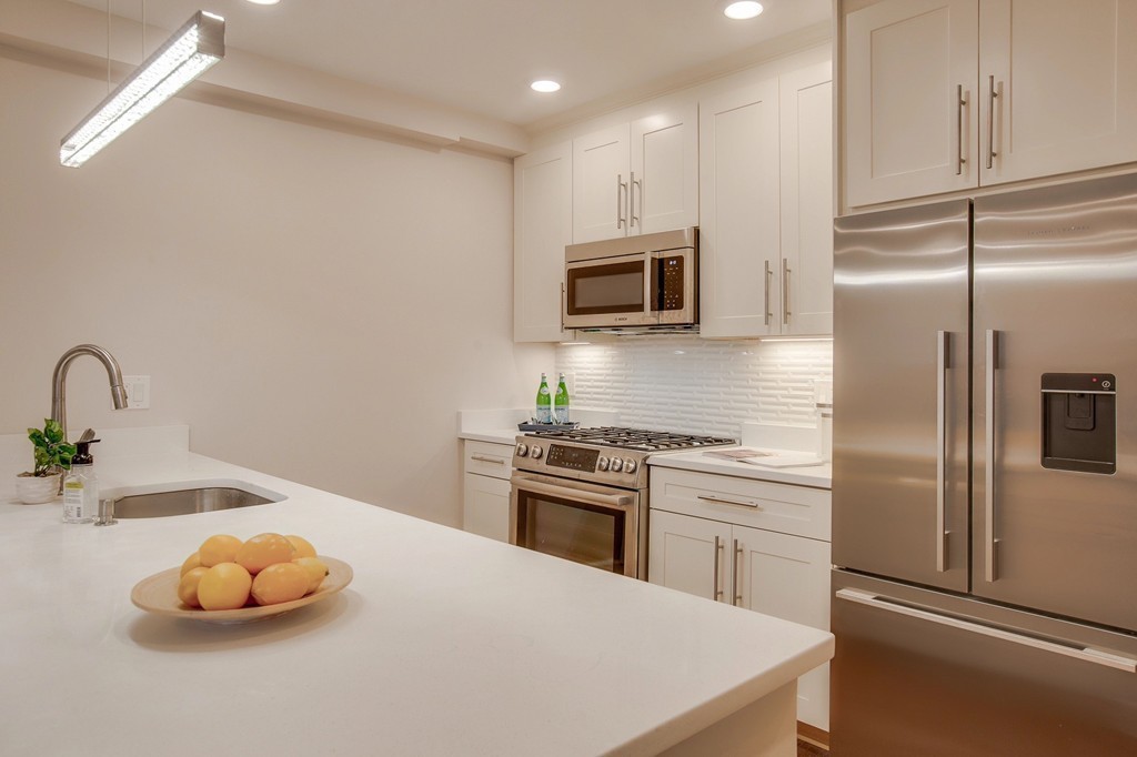 274-276 Sumner Street, Unit 1 Boston, MA 02128 - Photo 3 of 25