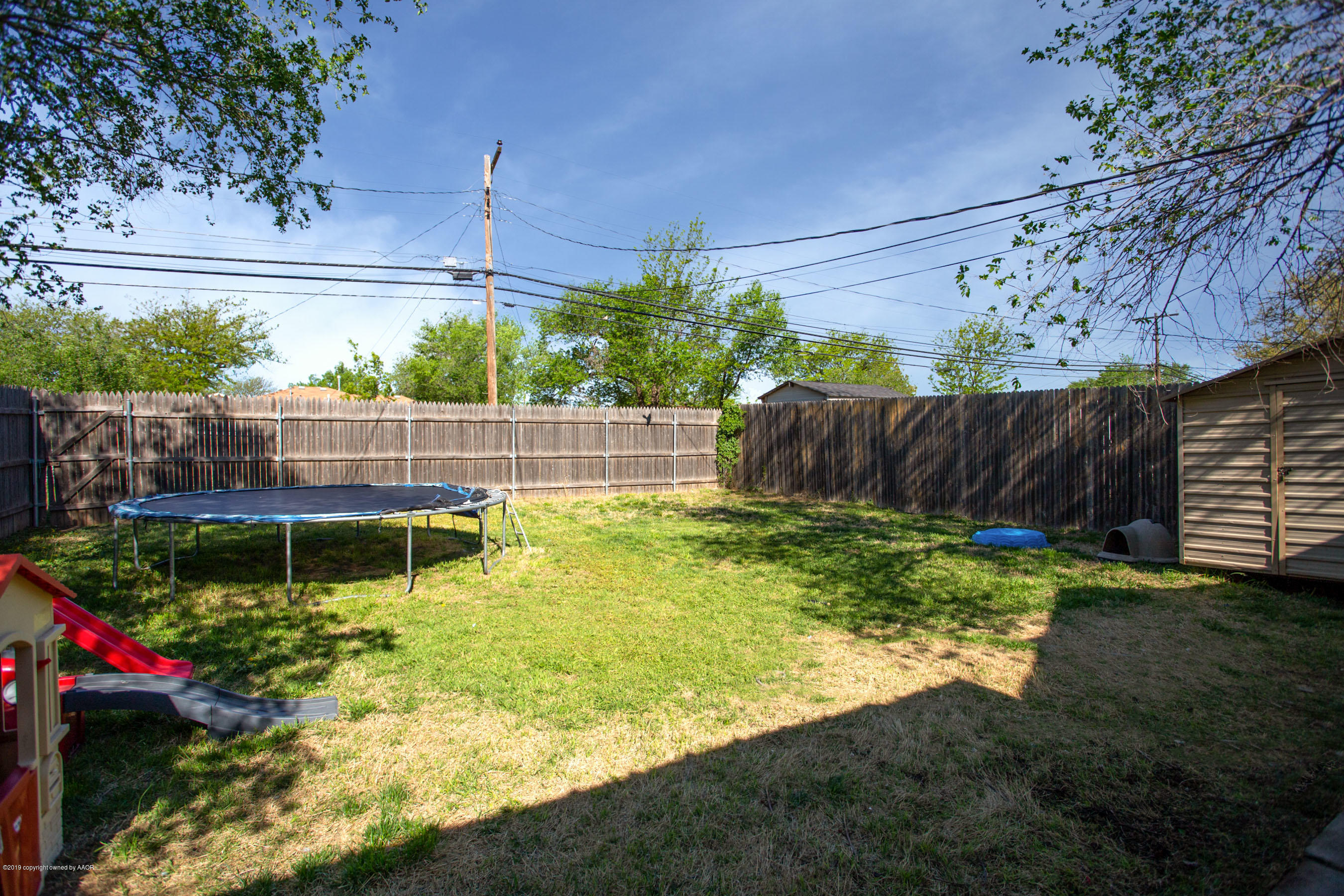 4122 South Travis Street Amarillo, TX 79110 - Photo 17 of 18 a view of garden