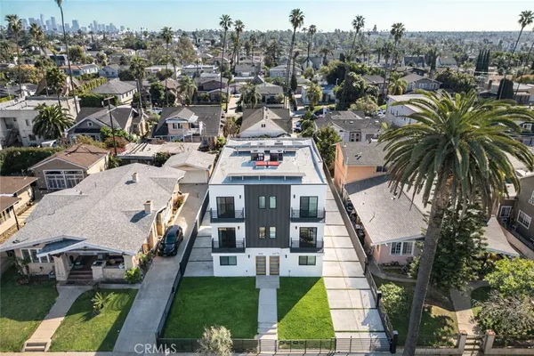 a picture of city view