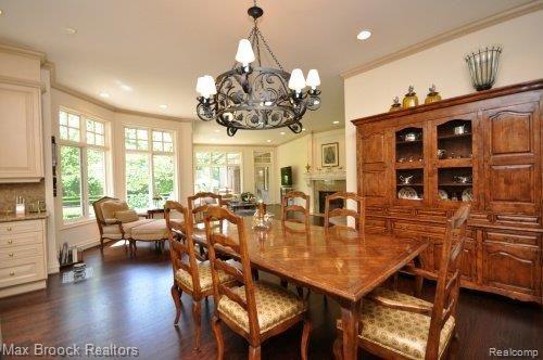 42 Hidden Ridge Bloomfield Hills, MI 48304 - Photo 6 of 25 Breakfast Area