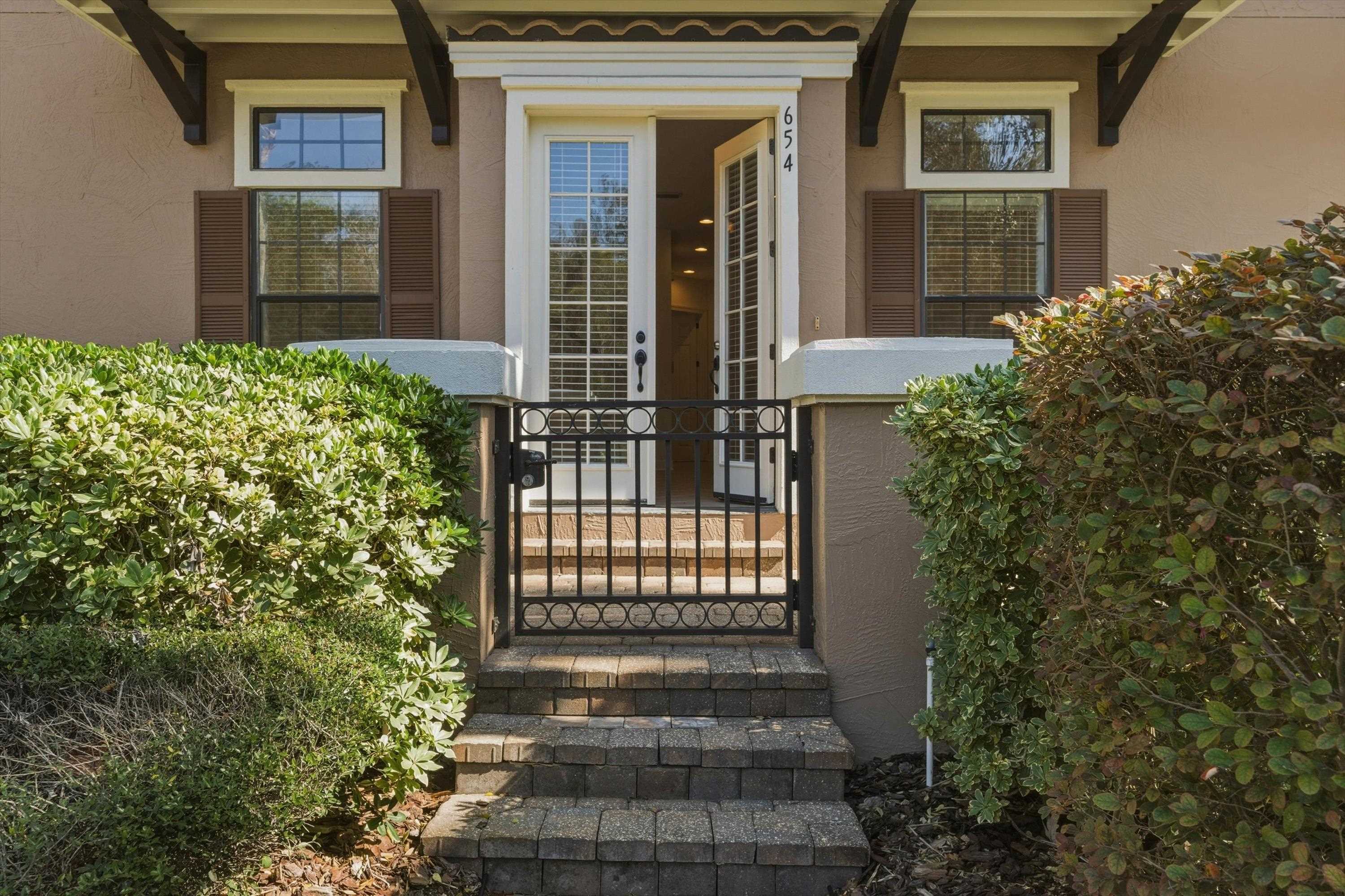 654 South Loop Parkway St. Augustine, FL 32095 - Photo 2 of 76