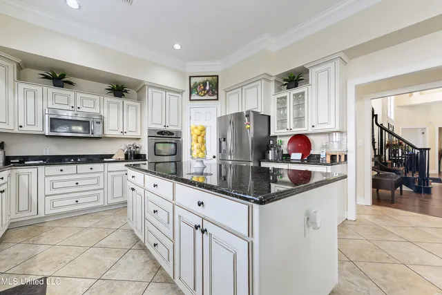 $698,500 | 2013 Pointe Clear Drive, Biloxi, MS 39531