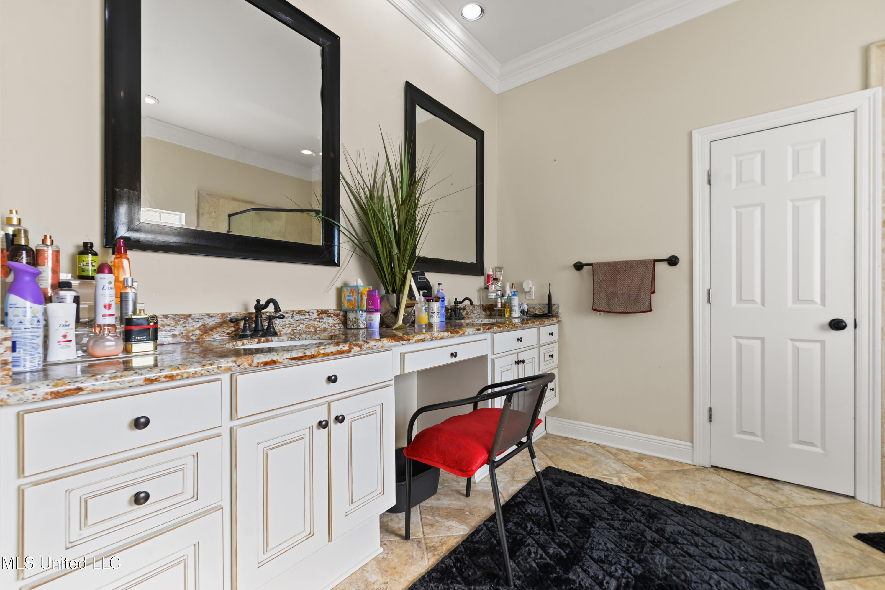 2013 Pointe Clear Drive Biloxi, MS 39531 - Photo 20 of 39 020