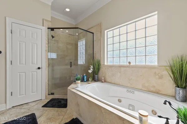 $660,000 | 2013 Pointe Clear Drive, Biloxi, MS 39531