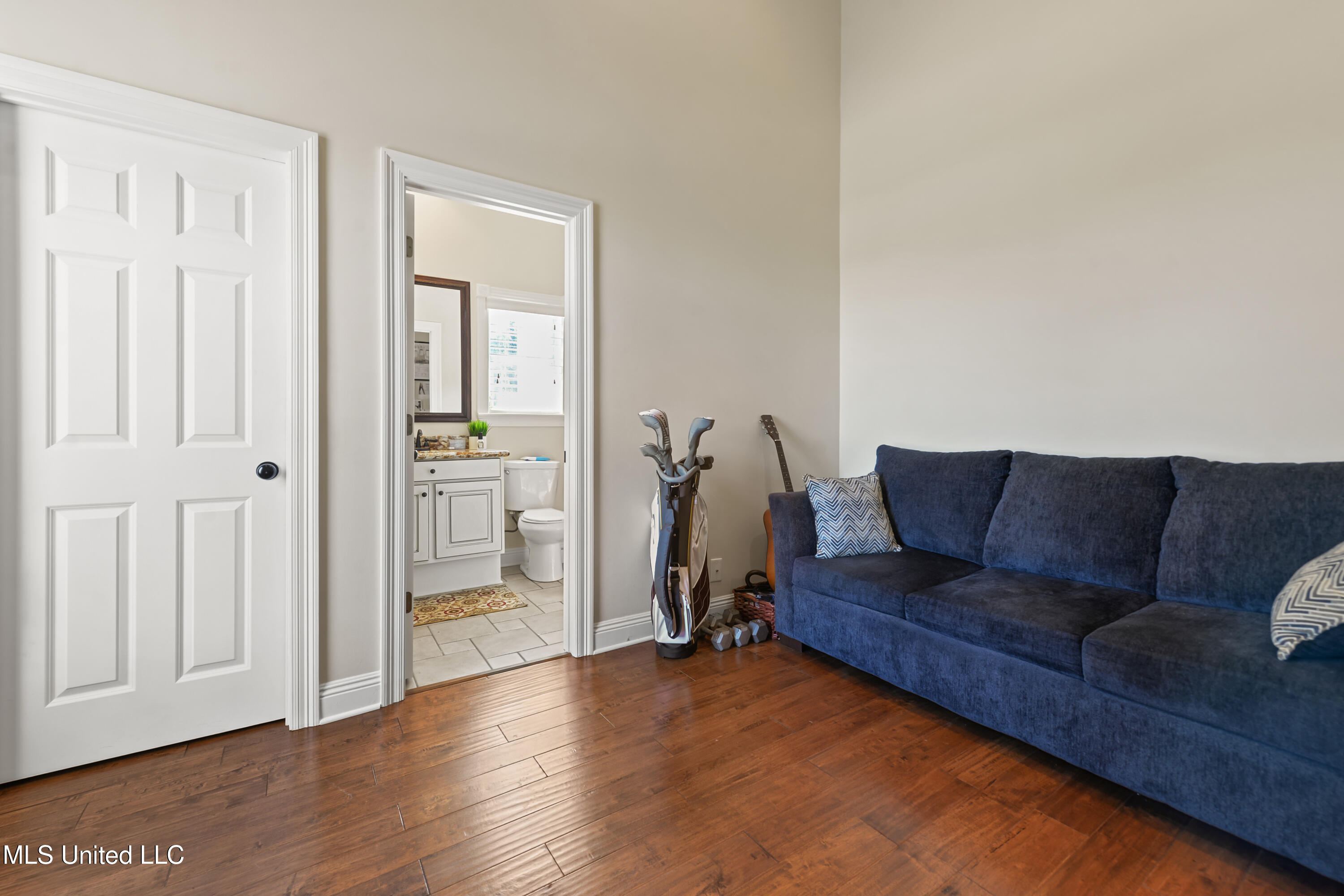 2013 Pointe Clear Drive Biloxi, MS 39531 - Photo 23 of 39 023