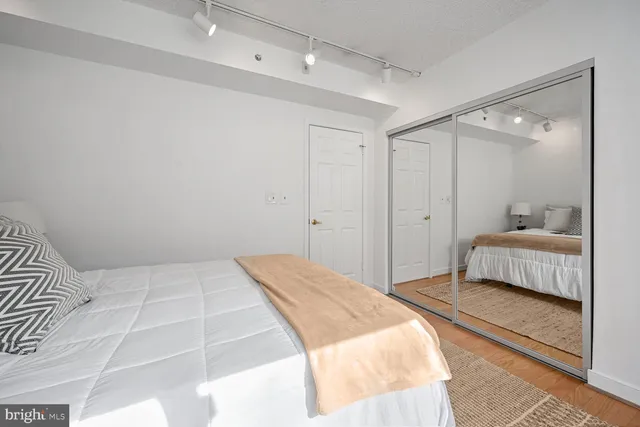 a view of a livingroom with furniture