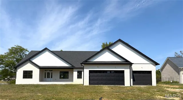 $919,900 | 8429 Treybrooke Place, O'Fallon, IL 62269