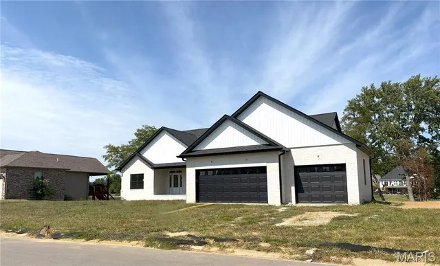 $919,900 | 8429 Treybrooke Place, O'Fallon, IL 62269