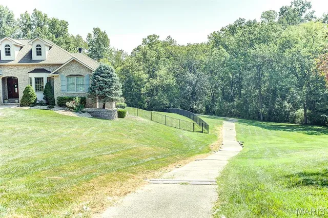 $919,900 | 8429 Treybrooke Place, O'Fallon, IL 62269