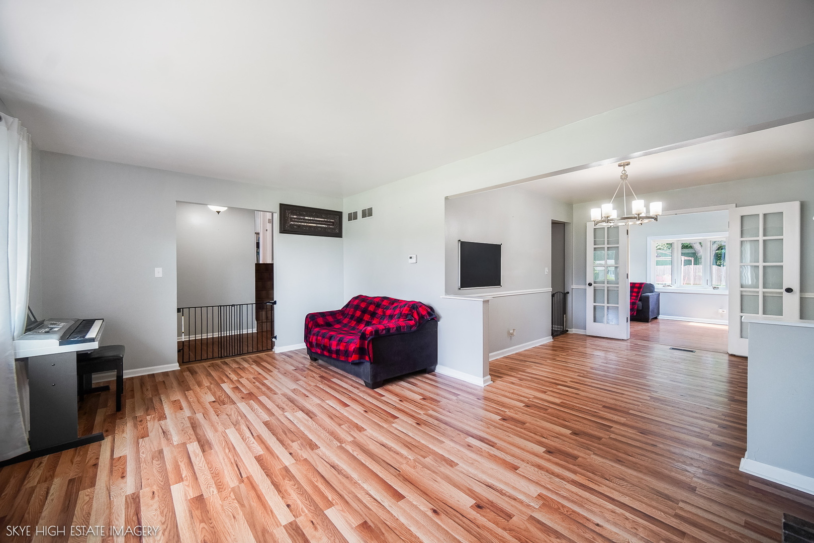 28W516 Leverenz Road Naperville, IL 60564 - Photo 6 of 20 Gallery Image 6