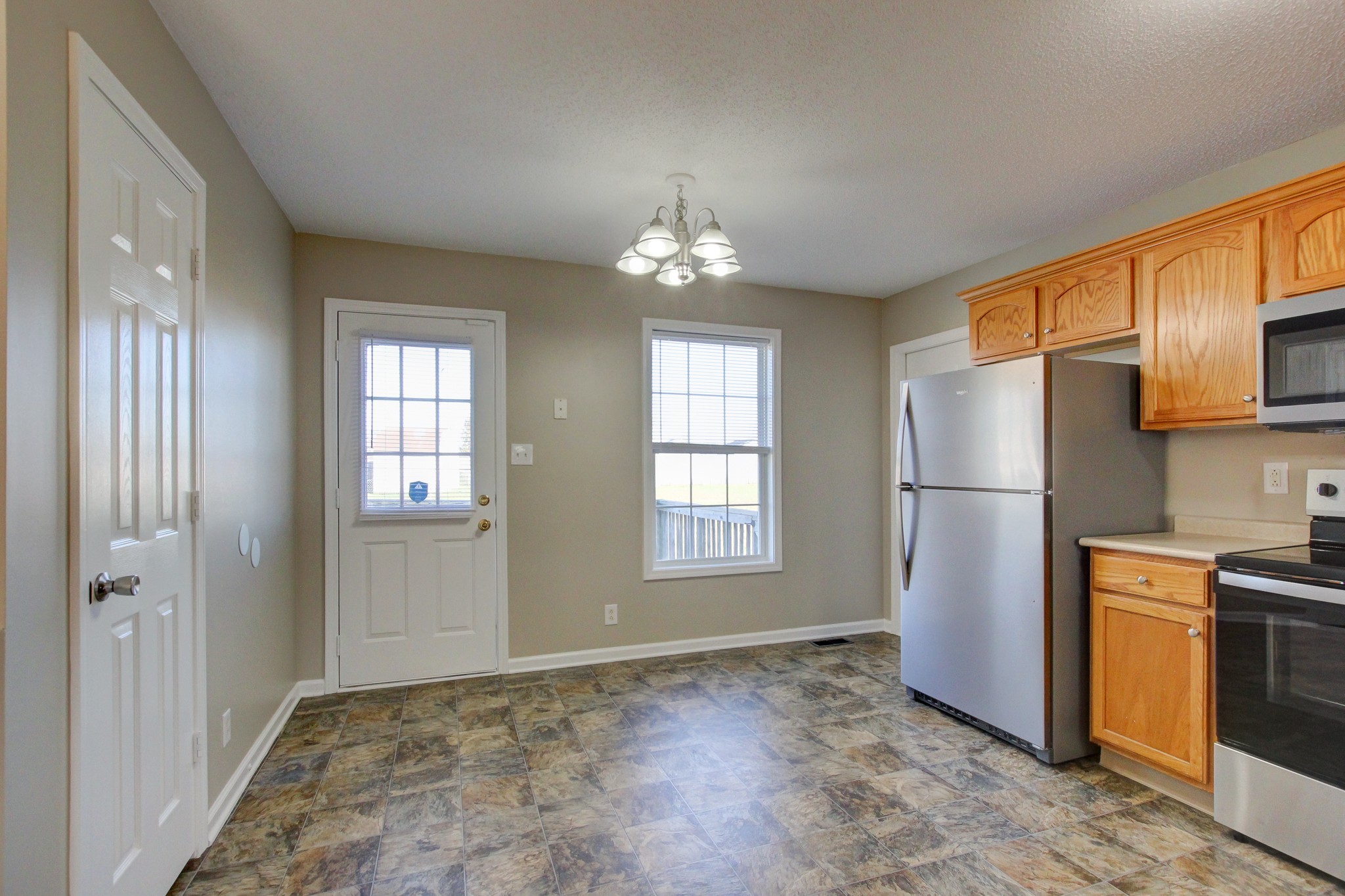 416 Filmore Road Oak Grove, KY 42262 - Photo 10 of 25