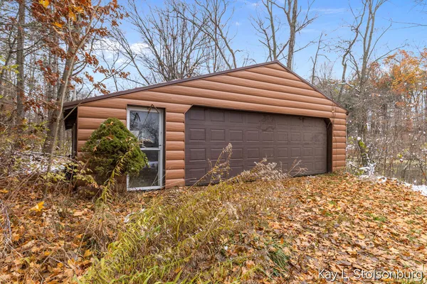 $242,000 | 5508 East Butler Road, Dowling, MI 49050