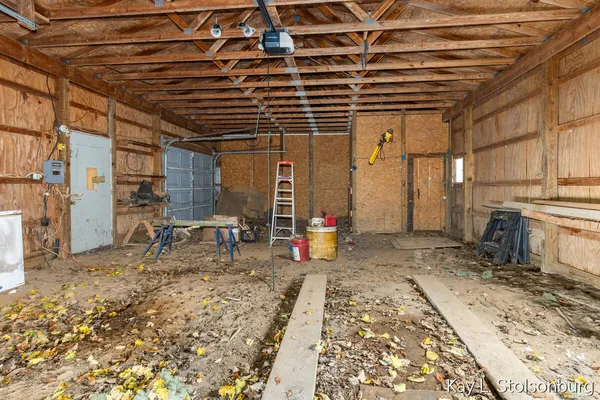 $242,000 | 5508 East Butler Road, Dowling, MI 49050