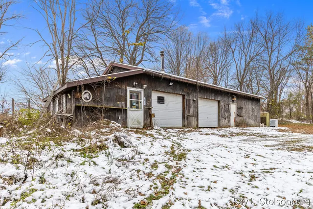 $245,000 | 5508 East Butler Road, Dowling, MI 49050