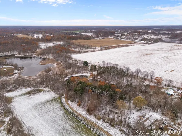 $242,000 | 5508 East Butler Road, Dowling, MI 49050