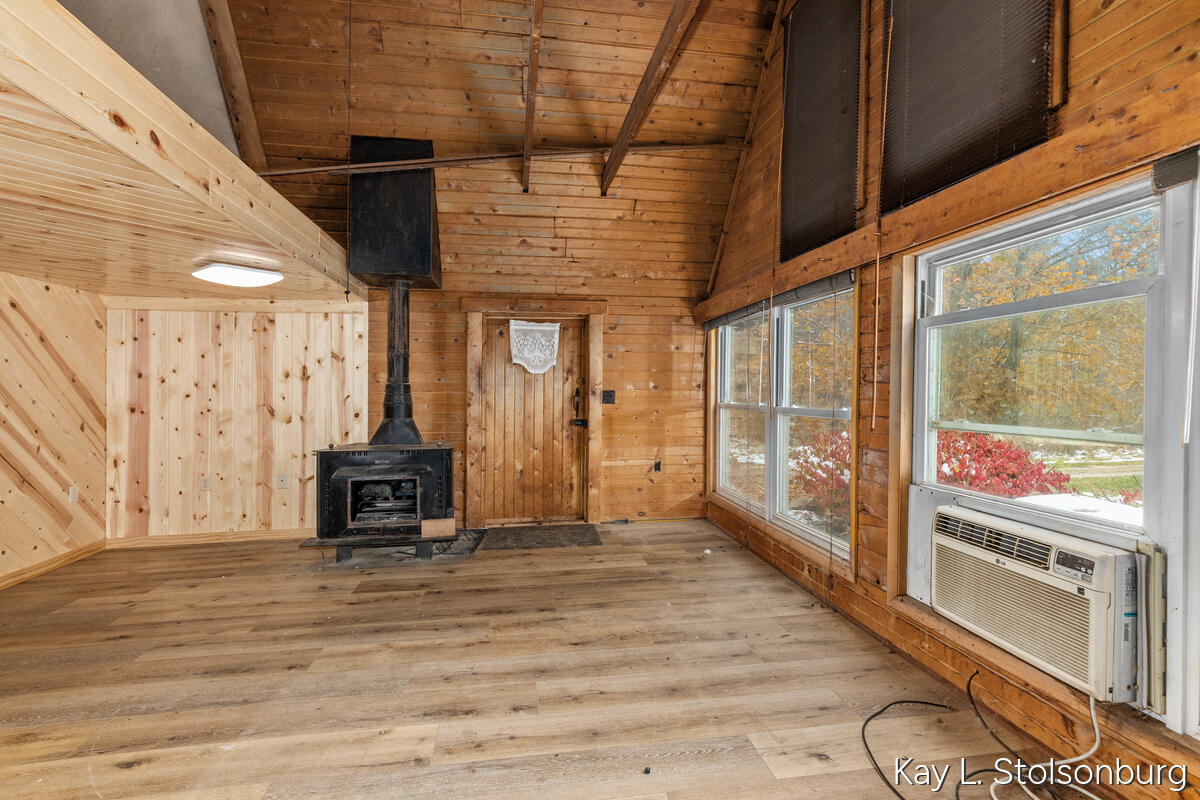 5508 East Butler Road Dowling, MI 49050 - Photo 5 of 41 5508-E-Butler_006