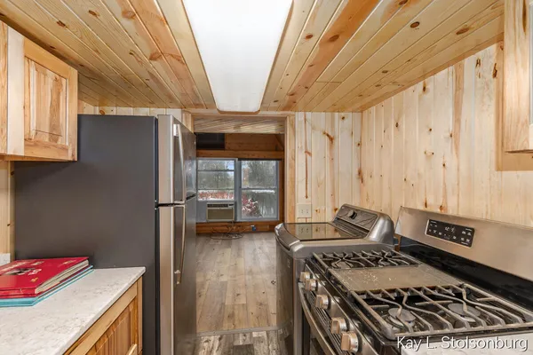 $242,000 | 5508 East Butler Road, Dowling, MI 49050