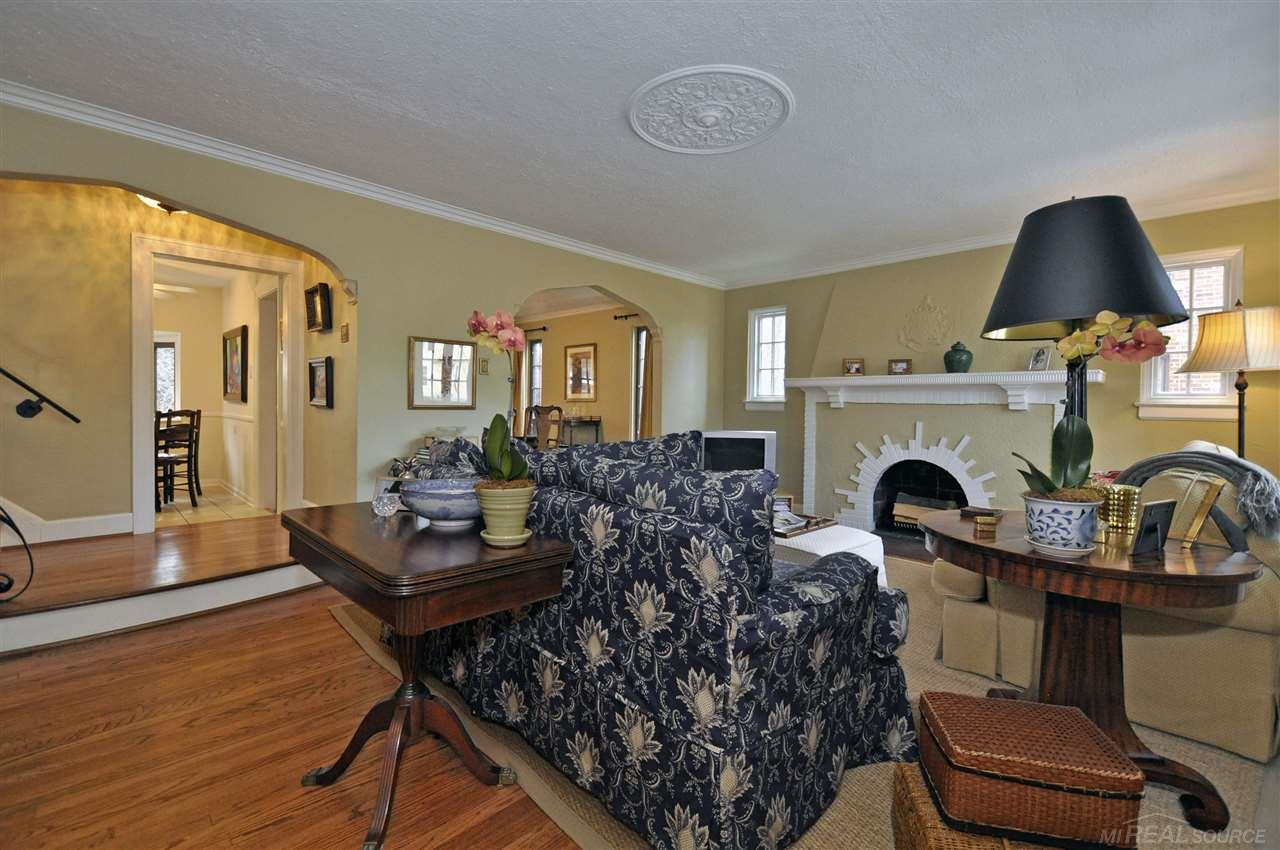 1215 Harvard Road Grosse Pointe Park, MI 48230 - Photo 2 of 34