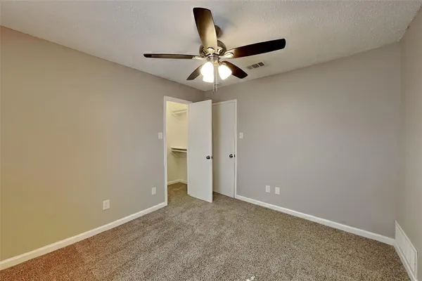 $1,975 | 5008 Santa Fe Court, Arlington, TX 76017