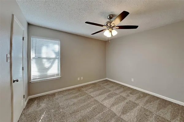 $1,975 | 5008 Santa Fe Court, Arlington, TX 76017