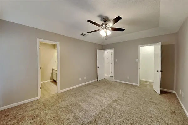 $1,975 | 5008 Santa Fe Court, Arlington, TX 76017