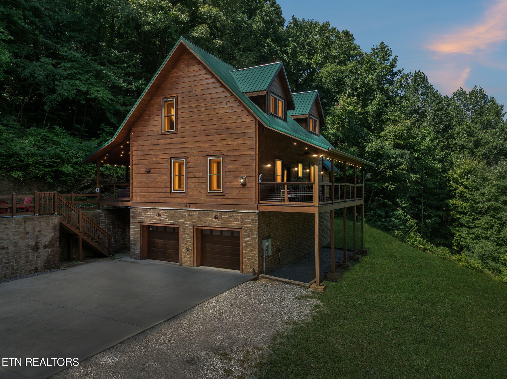 3119 Lexy Lane Sevierville, TN 37862 - Photo 1 of 59 Cabin