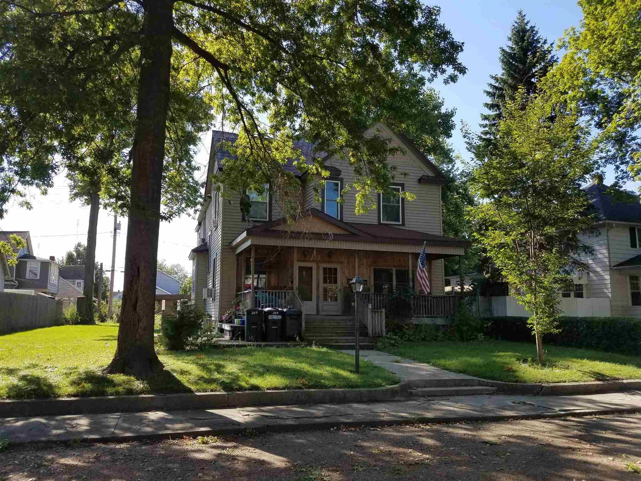 309 North 4th Street Decatur, IN 46733 - Photo 2 of 27