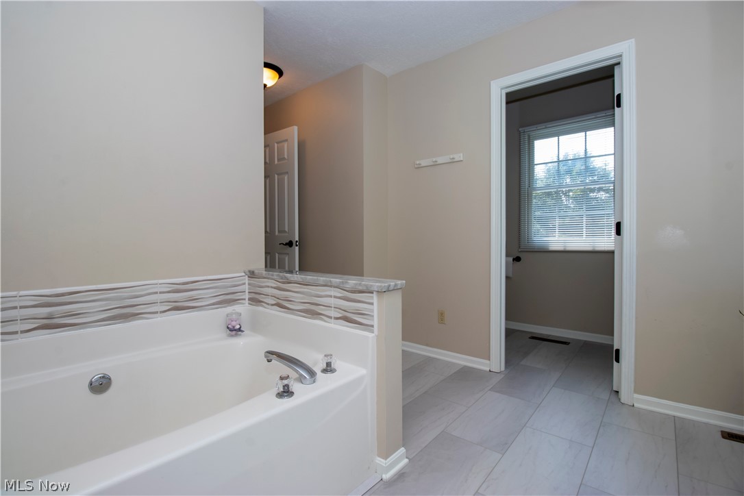 5610 Stoney Ridge Road Northwest Canton, OH 44718 - Photo 16 of 34 Gallery Image 16
