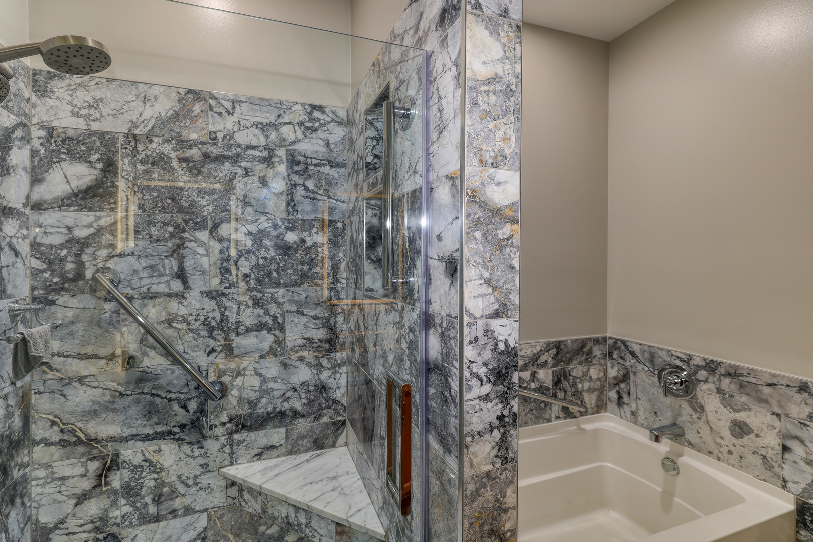 1195 Freedom Road Elburn, IL 60119 - Photo 13 of 26 Gallery Image 13